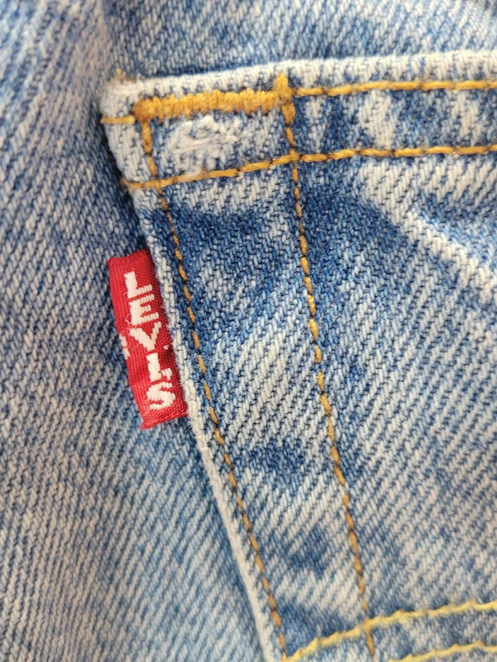 Levi 501 Skinny Womens Light Washed Distressed Jeans Size 24
